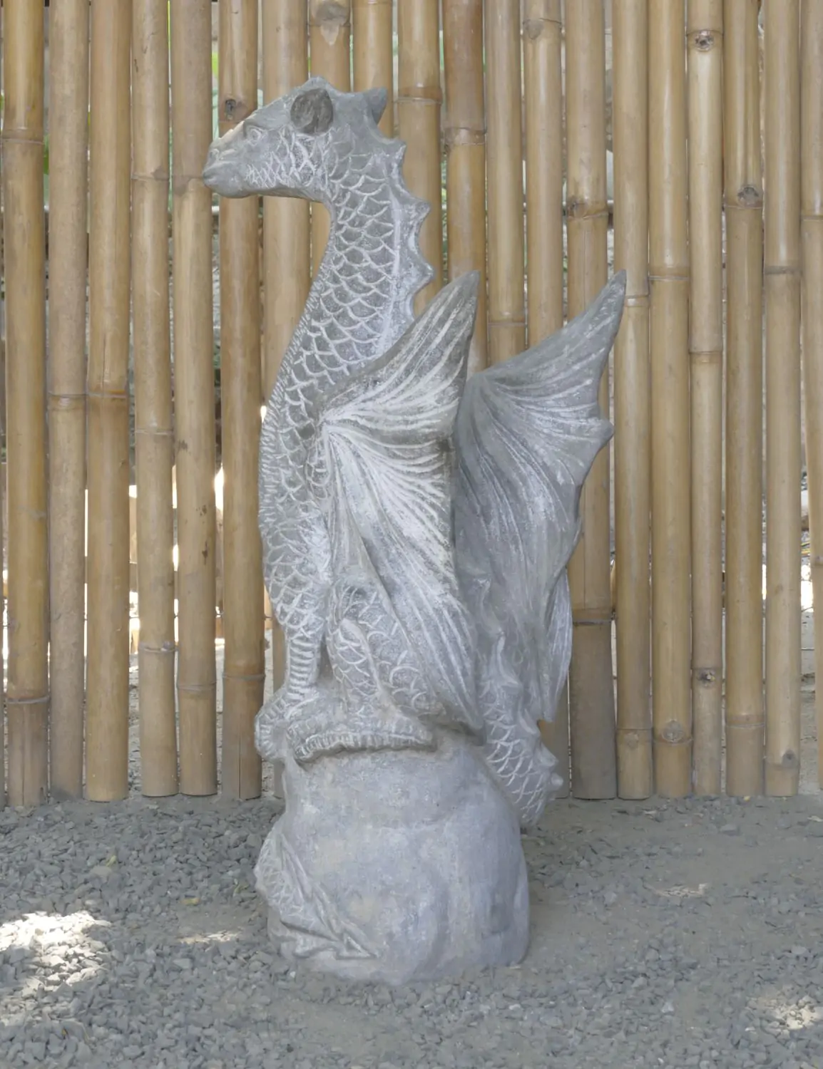  Product image 3 of the product “Sitting dragon on stone, approx. 75 H cm, cast stone, natural ”